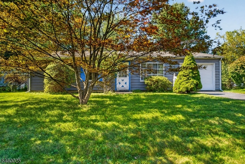 24 Presidential Dr Property Photo 2