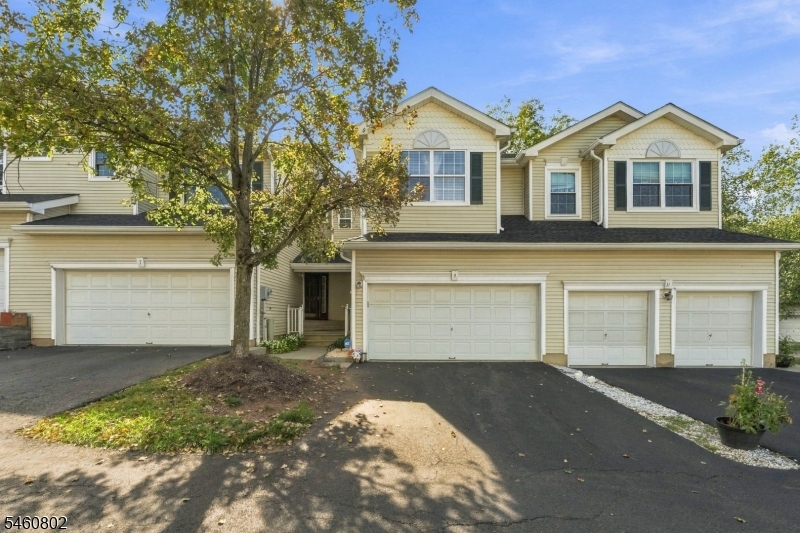 9 Old Orchard Ct Property Photo 1