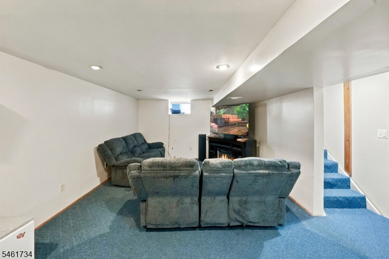 126 Martin Dr Property Photo 14