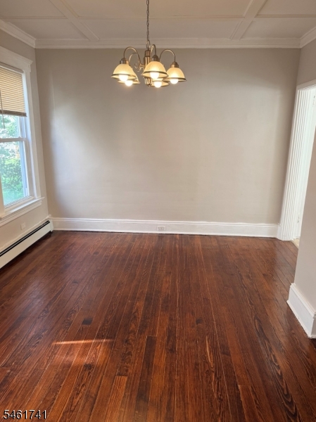 1525 Bond St Property Photo 8