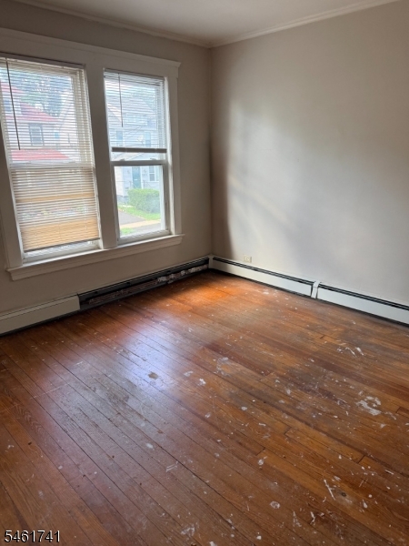 1525 Bond St Property Photo 13