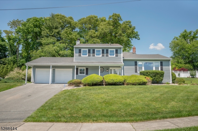 31 Harwood Pl Property Photo 2