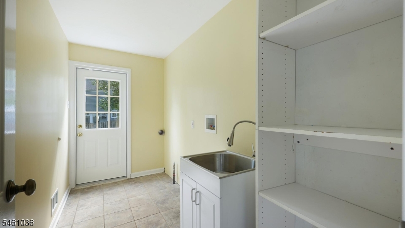 9 Cornell Rd Property Photo 21