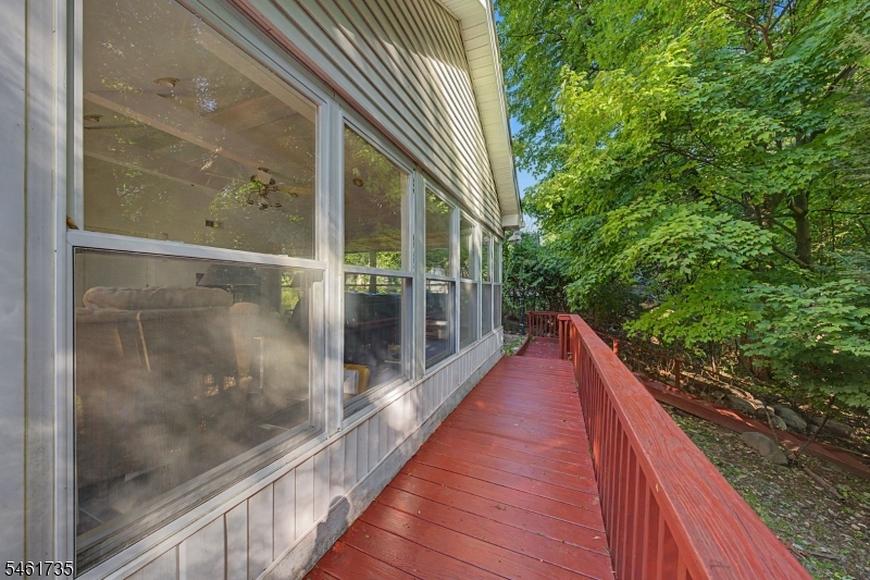 41 Charwalt Dr Property Photo 39