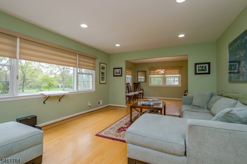 455 Township Line Rd Property Photo 6