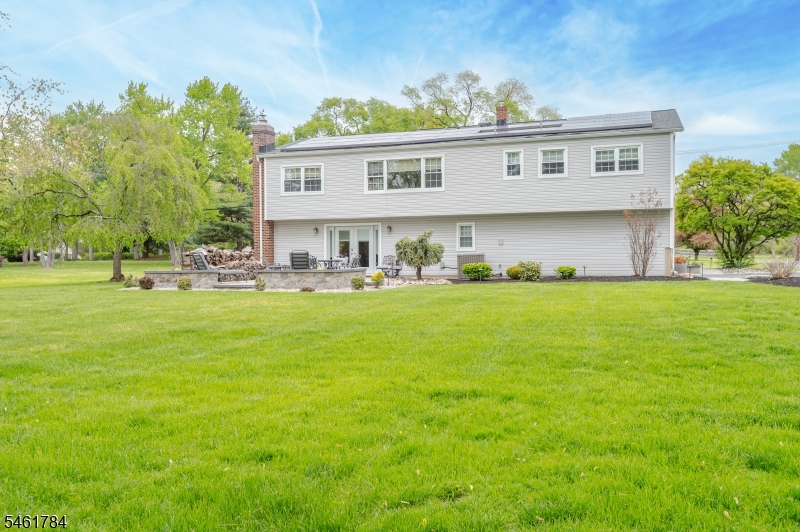 455 Township Line Rd Property Photo 29