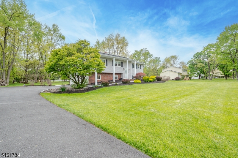 455 Township Line Rd Property Photo 30