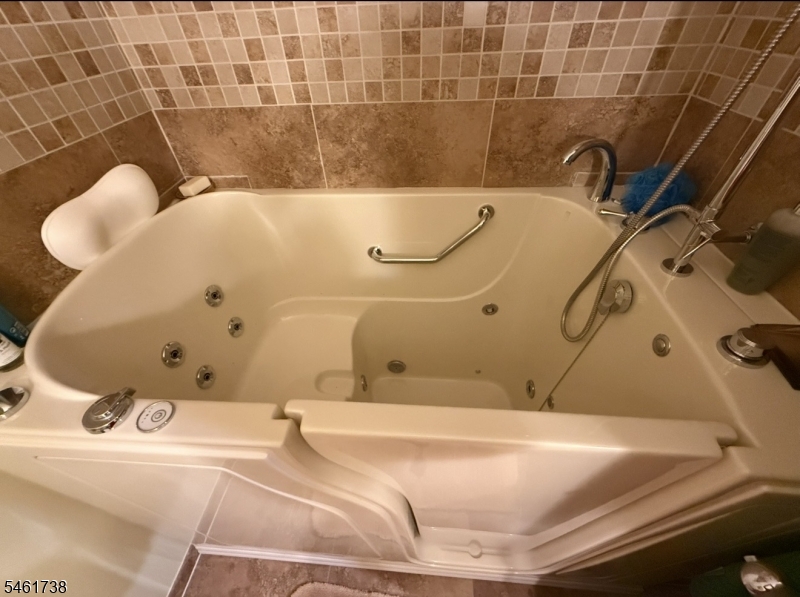 106 Bonney Ct Property Photo 18