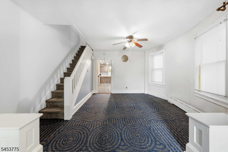 25 Evans Ave Property Photo 8