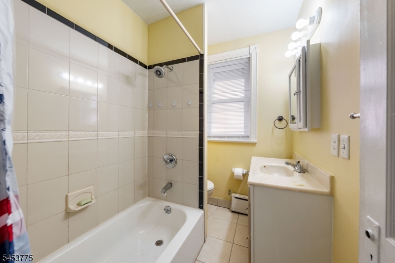 25 Evans Ave Property Photo 19