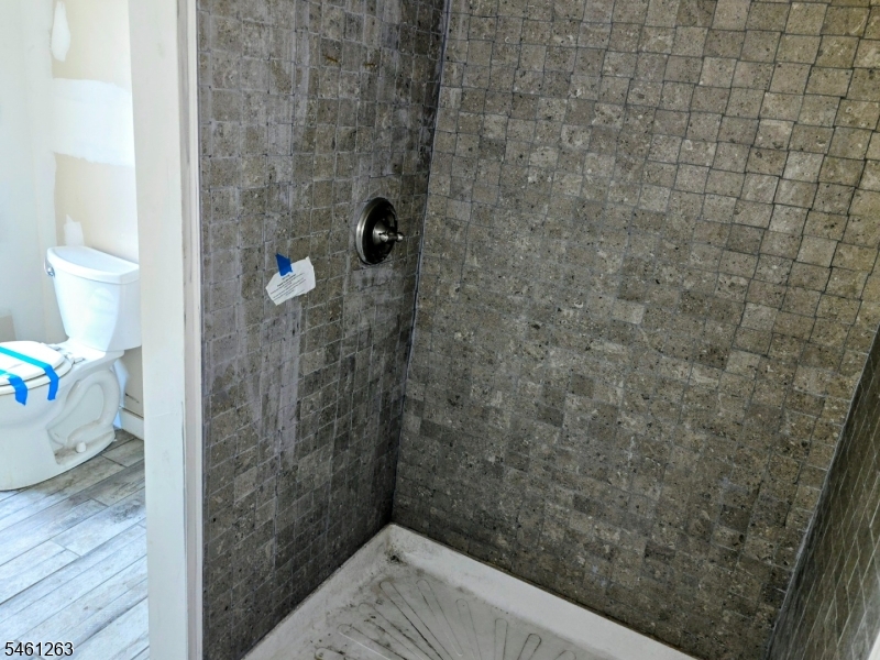 23 Whitman Ave Property Photo 9