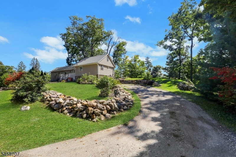 2 Kushaqua Trl Property Photo 1
