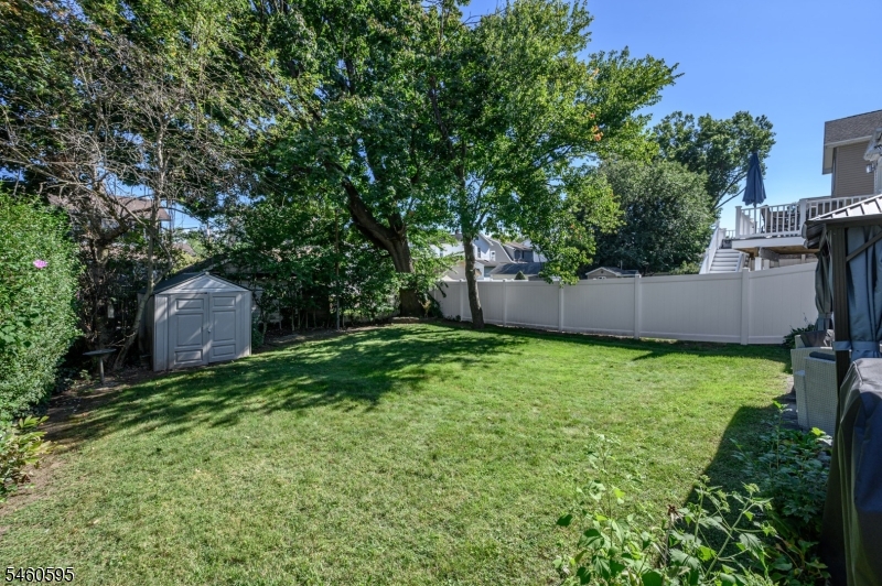 90 Edison Ave Property Photo 39