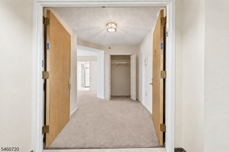 10 Smith Manor Blvd 607 Property Photo 4