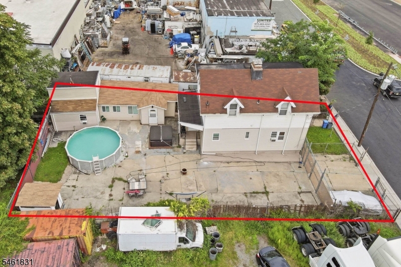 1237 W Side Ave Property Photo 3