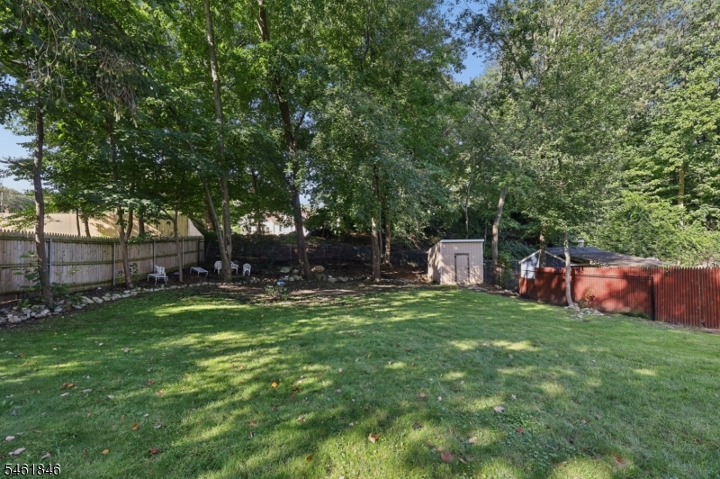 341 Skyline Dr Property Photo 25