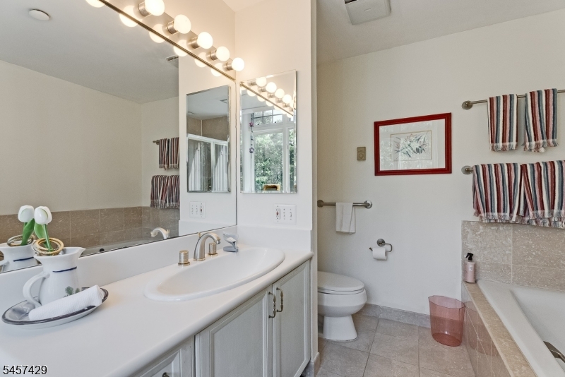 616 S Orange Ave, 4d 4d Property Photo 11