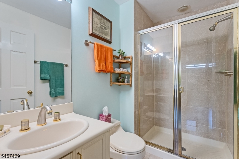 616 S Orange Ave, 4d 4d Property Photo 15
