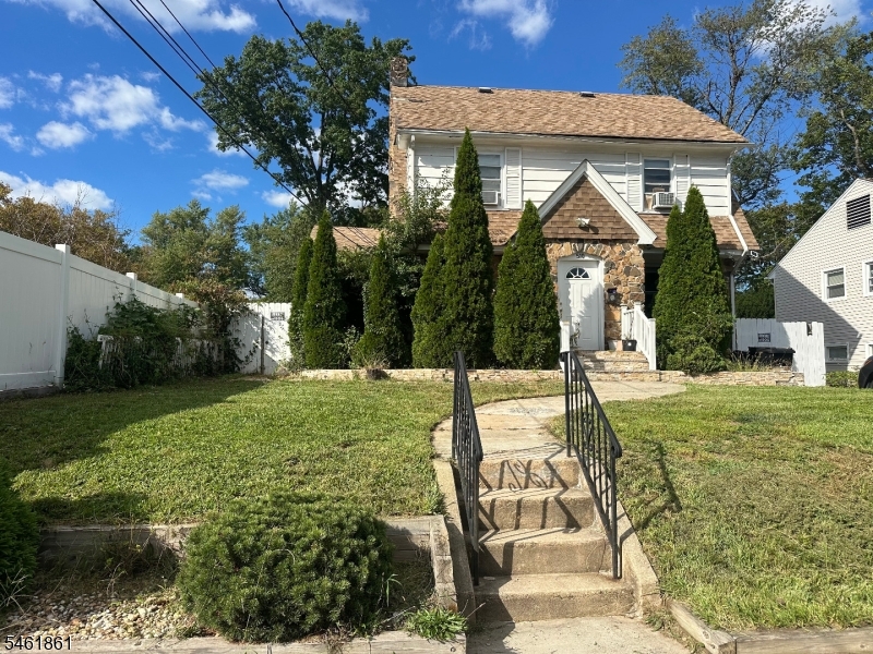 508 Alletta St Property Photo 1
