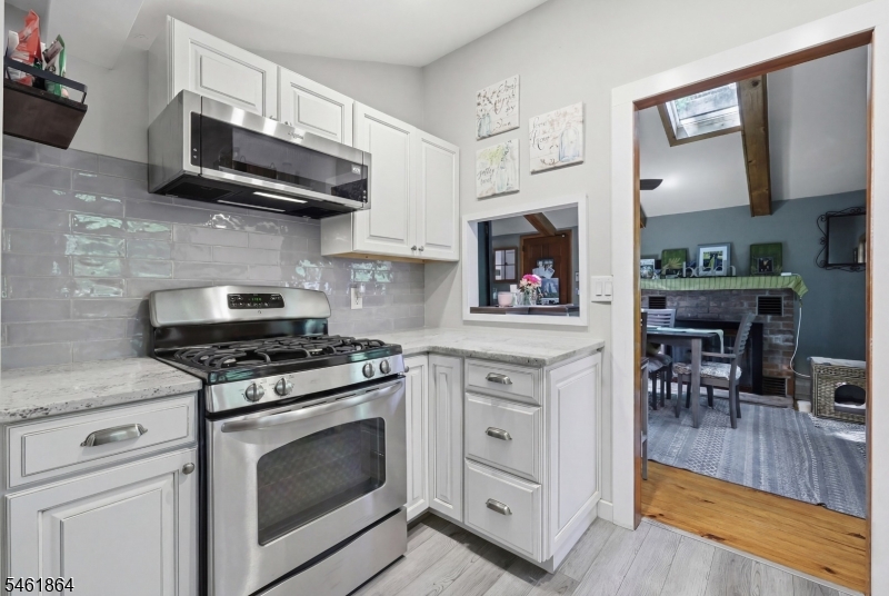 9 Juniper Trl Property Photo 4