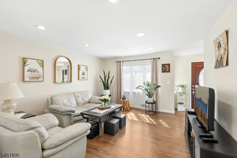 50 Raritan Rd Property Photo 8