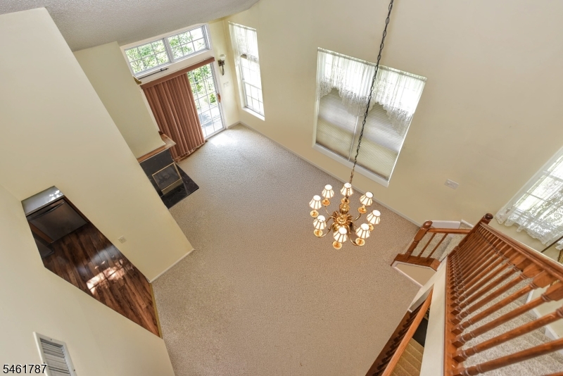 1098 Devon Ct 1098 Property Photo 9