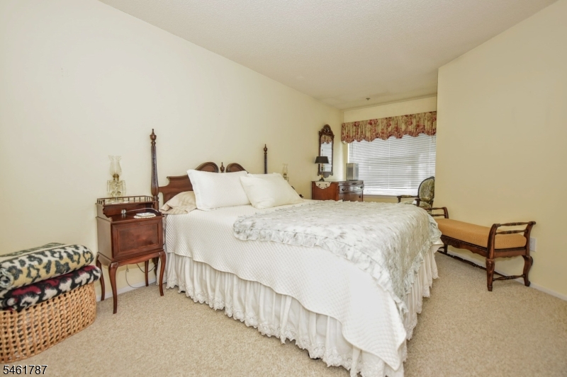 1098 Devon Ct 1098 Property Photo 12