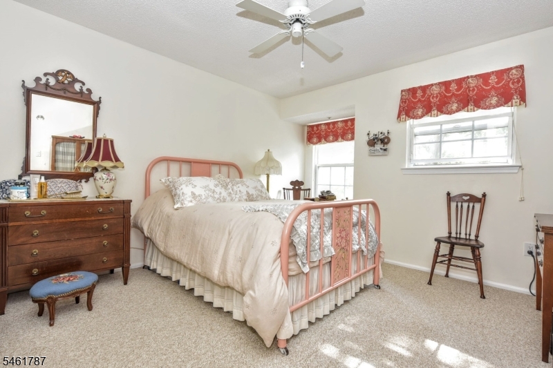 1098 Devon Ct 1098 Property Photo 16