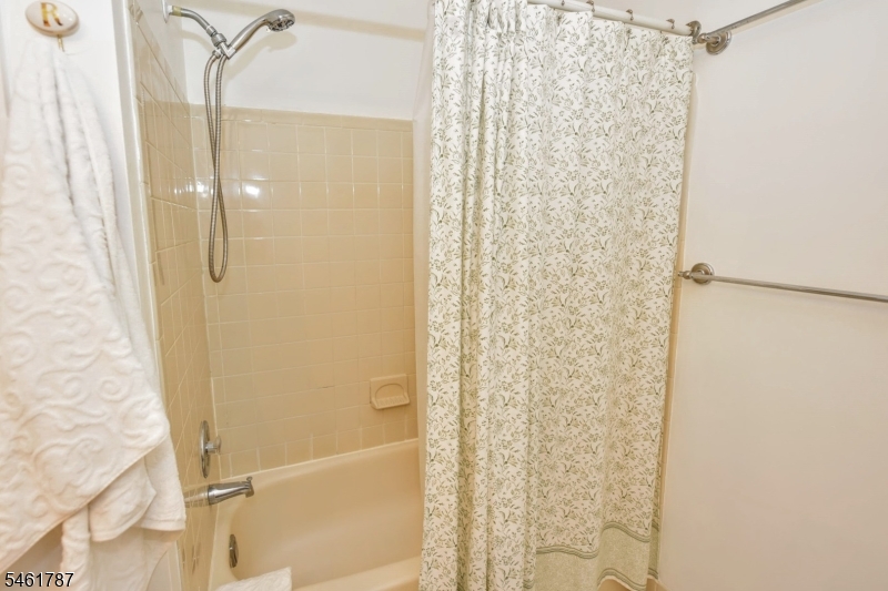 1098 Devon Ct 1098 Property Photo 18