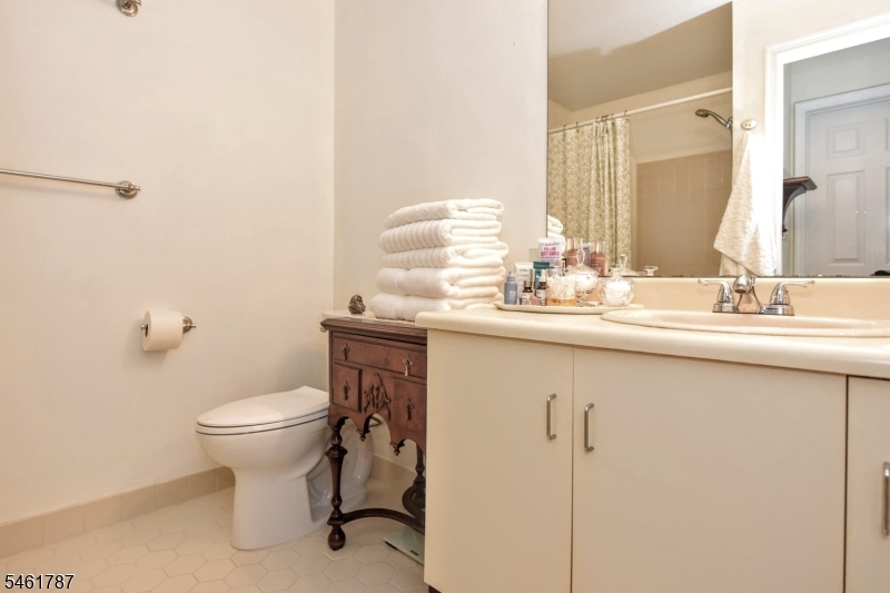 1098 Devon Ct 1098 Property Photo 19