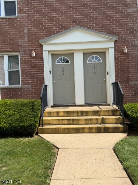 21 York Drive Apt 3b Property Photo 1