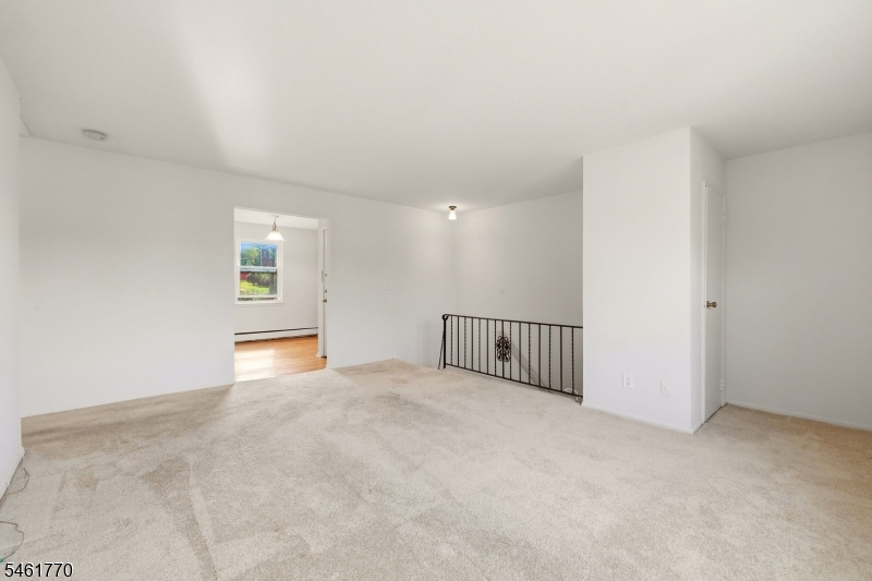 21 York Drive Apt 3b Property Photo 6