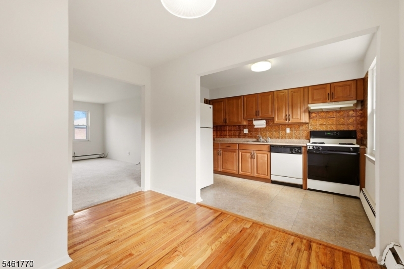 21 York Drive Apt 3b Property Photo 10
