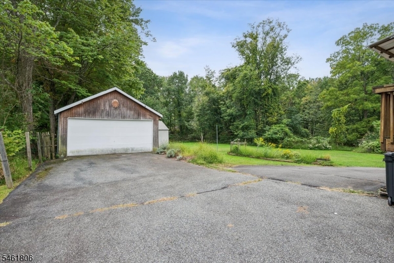 36 Cooks Rd Property Photo 28