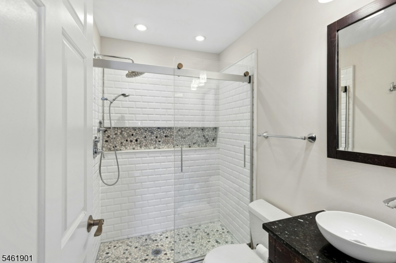 1150 W Saint George B22 Property Photo 15