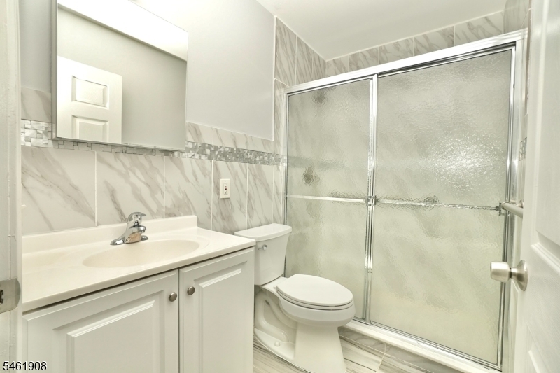 68 James St 2 Property Photo 11