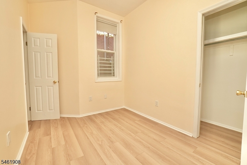 68 James St 2 Property Photo 13