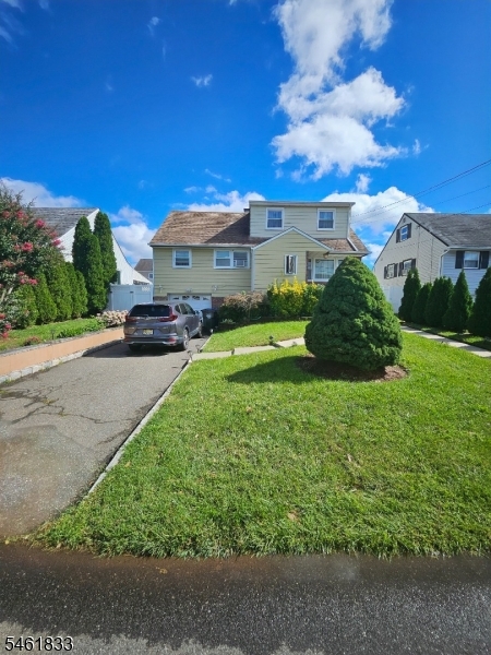 136 Isabelle St Property Photo 1