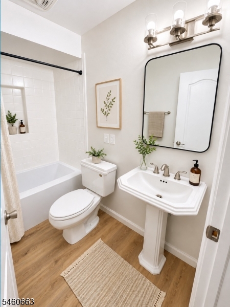16 E Kinney St Property Photo 8