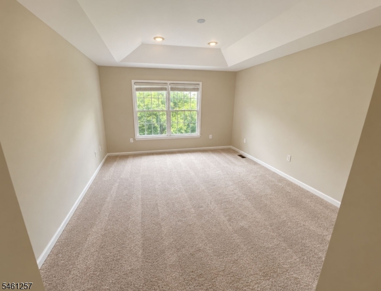 56 Westgate Dr Property Photo 14