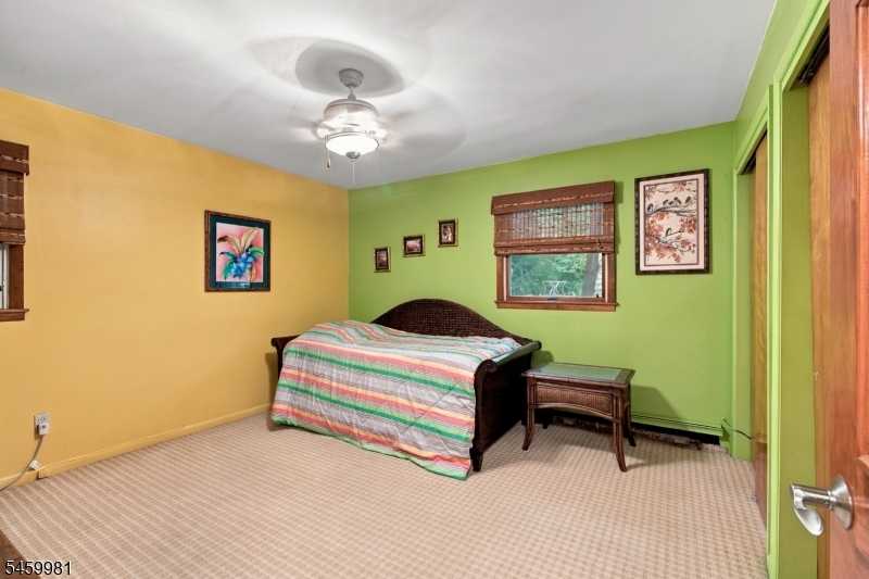 9 Melrose Ave Property Photo 14