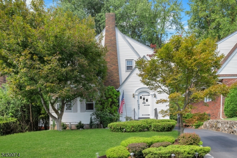 9 Sherwood Pl Property Photo 1