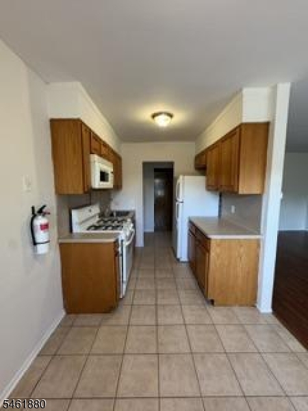 270 Bloomfield Ave C1 Property Photo 1