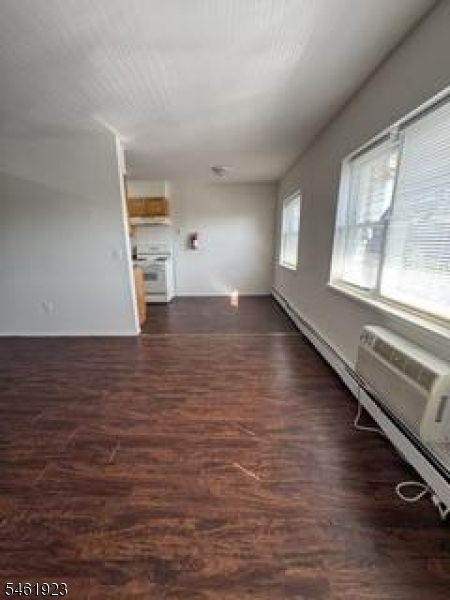 270 Bloomfield Ave C7 Property Photo 5