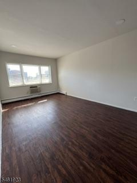 270 Bloomfield Ave C7 Property Photo 7