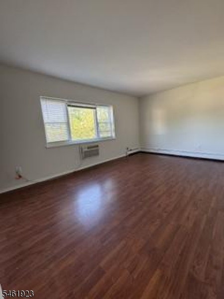 270 Bloomfield Ave C7 Property Photo 9