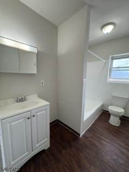270 Bloomfield Ave C7 Property Photo 15