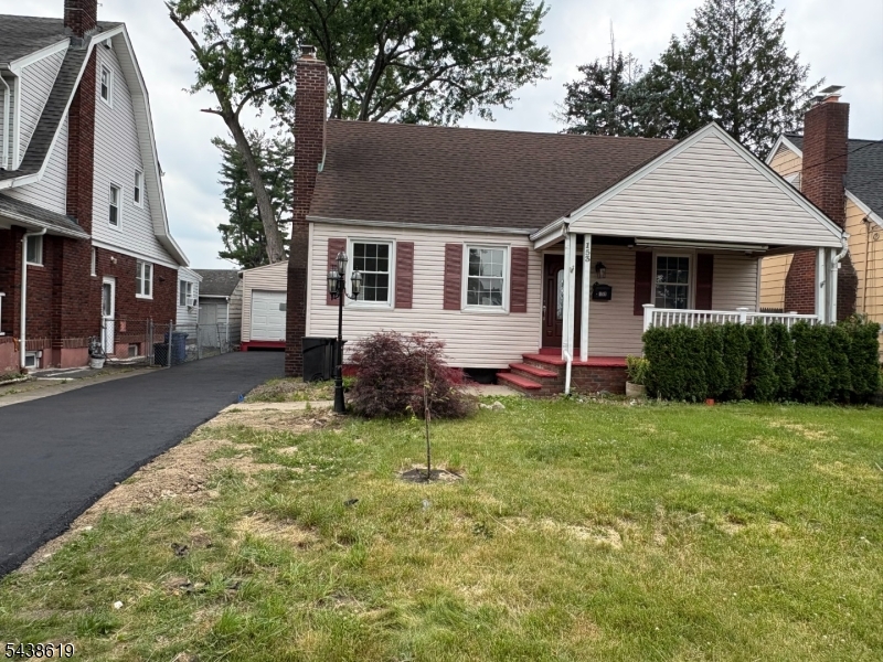 153 Arlington Ave Property Photo 1