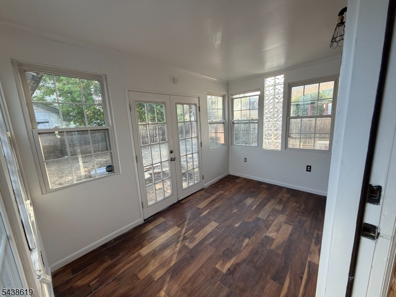153 Arlington Ave Property Photo 15