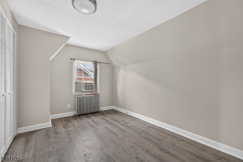 697 Roosevelt Ave Property Photo 13